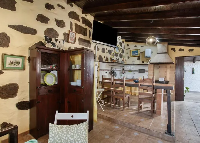 Ancana * Vega de San Mateo